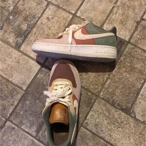 Nike Kids Sneakers in Green, Brown, and Cream